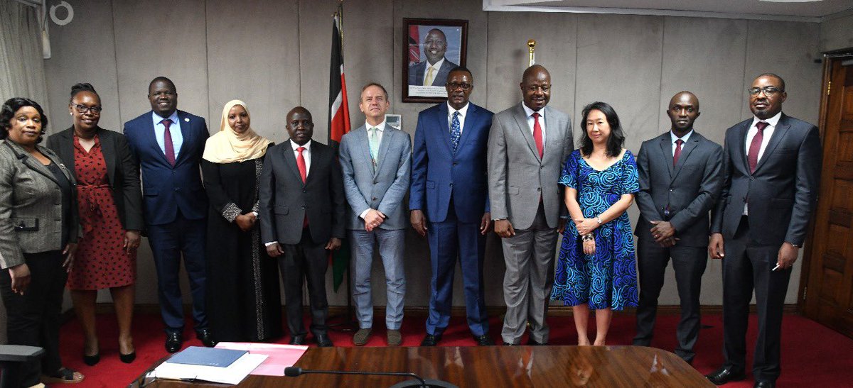 UnescoEast's tweet photo. 🎉 Today, @UNRC and @UNESCO held a fruitful meeting with @MoICTKenya senior leadership - CS Eliud Owalo and Permanent Secretaries, Prof Edward Kisiangani &amp; Eng John Tanui on @UN SDG Joint Fund #DigiKen project to build a thriving digital platform ecosystem in Kenya. https://t.co/gU4Tna08eg