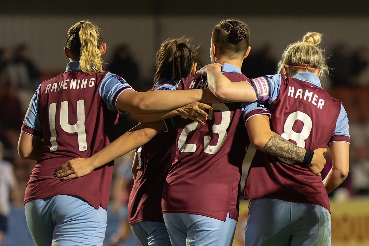 +3 @BurnleyFCWomen 🧬 what we did with the ball last night was magic 🪄