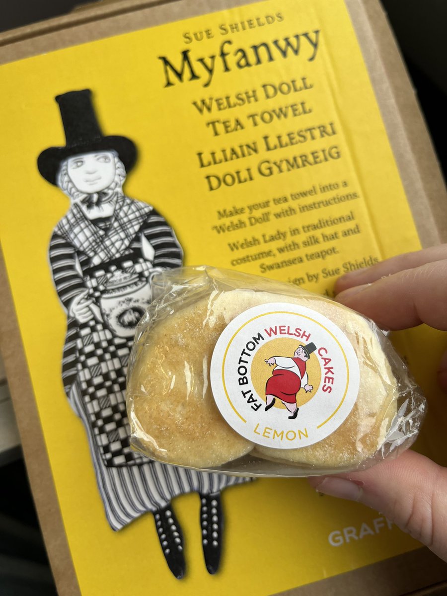 Officially finished working for Amgueddfa Cymru, bittersweet but very exciting! Get in touch if you have any freelance arts/heritage/community work!