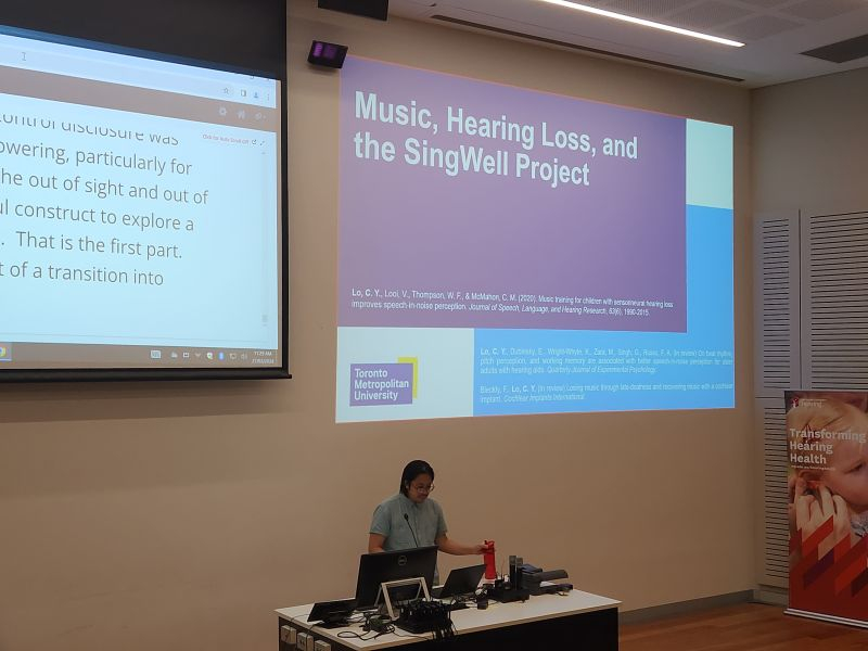 SingWellProject's tweet photo. The lead investigator of our hearing loss multi-site study @Chi_Yhun_Lo recently presented at @Macquarie_Uni. He spoke about research projects that intersect deafness and health with a specialization in music, and shared details about the multi-site study 🦻🎶
#BenefitsOfSinging https://t.co/JMJ8vZ0Aeq