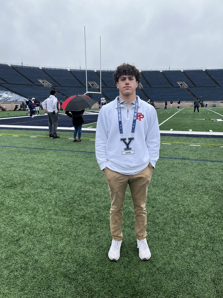 Had an awesome time at @yalefootball today! Thanks @coach_smcgowan for the invite! @CoachJustin10 #Fprecruits