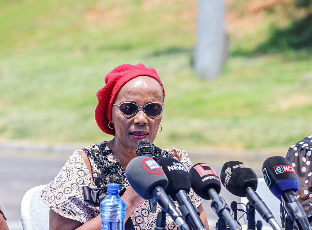 TRANSPORT MINISTER CHIKUNGA SET TO BRIEF MEDIA ON THE EASTER DEATH TOLL The media is invited to join the Minister as follows: Date:             Friday, 05 April 2024 Time:            08:00am Venue:          SMD Boksburg Address:       Jones Road, Jet Park,