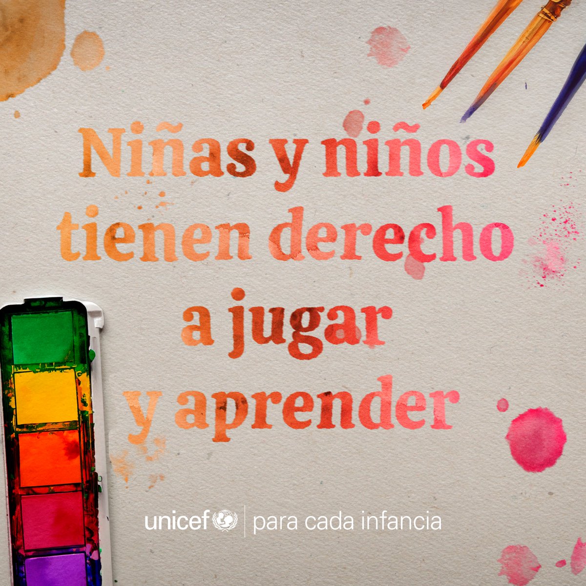 🎨 ¿Si pudieras pintar un mensaje para que todo el mundo lo viera, qué pintarías? 👩‍🎨🧑‍🎨 Este es uno de los mensajes que haríamos. Recuerda que chicos y chicas tienen derecho a aprender, jugar y crecer felices. #DéjameAprender #CRC35 #CDN35