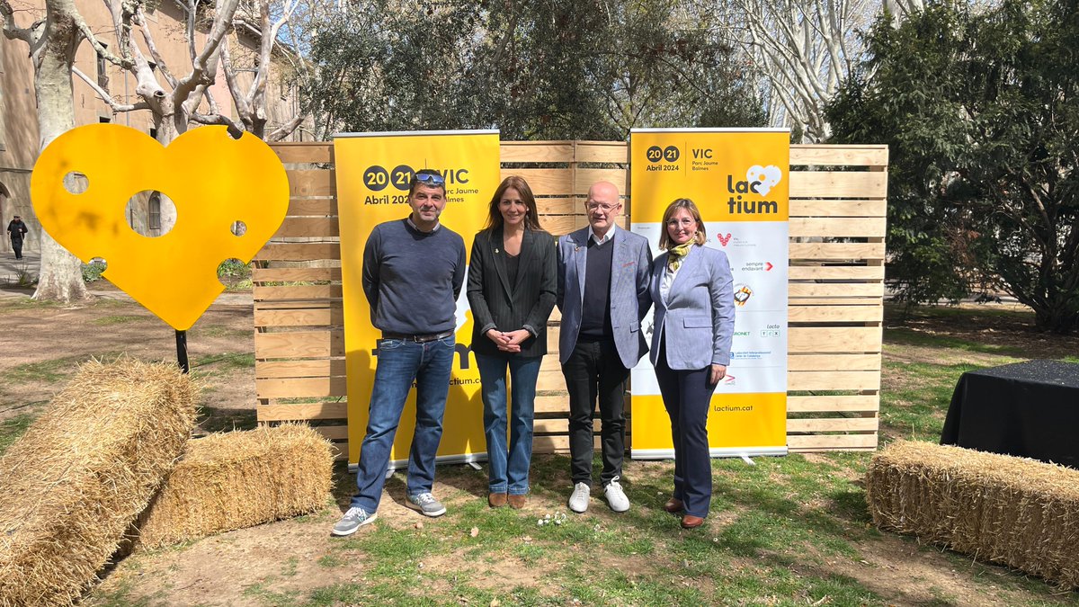 LactiumVic's tweet image. 🧀 Arriba @LactiumVic, la fira de #formatges de referència de #Catalunya amb 40 formatgeries artesanes i més de 200 formatges, per descobrir, tastar i comprar. La cita serà el 20 i 21 d’abril al Parc Jaume Balmes de #Vic.

👉 Tota la programació a vicfires.cat