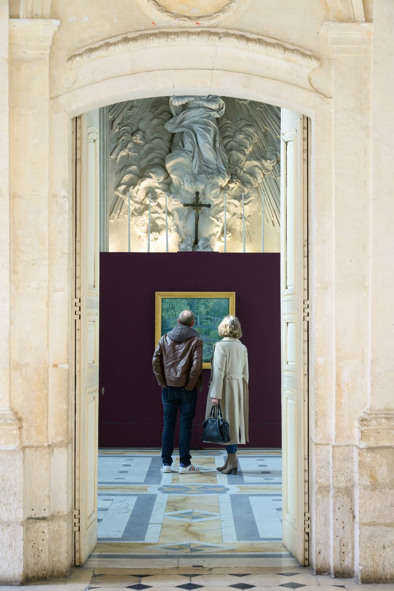 🤩 #Monet vous attend au musée des Beaux-Arts de #Chartres ! 🖼️ Vous pouvez y admirer son tableau « Bassin aux nymphéas, harmonie verte ». 📣 Ce 7 avril, l'entrée au musée est gratuite ! Profitez-en ► chartres.fr/monet 😉 #150Impressionnisme @museeorsay @ministerecc