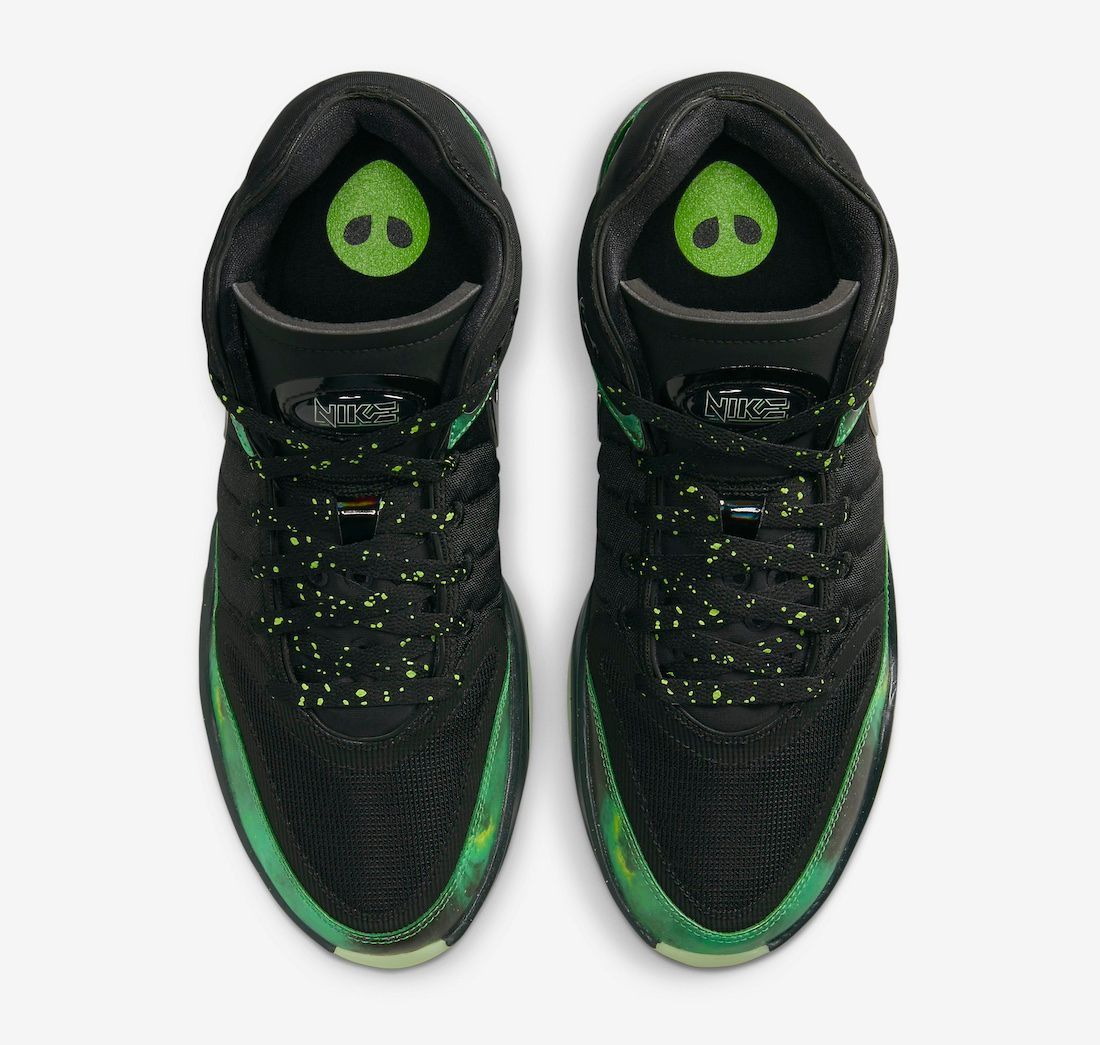 JustFreshKicks tweet media