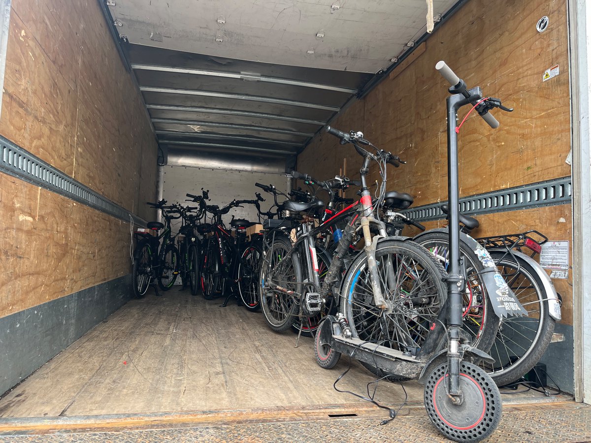 EquitableCP's tweet image. We’re in the LES getting hazardous bikes and mopeds off our streets and connecting workers with fire-safe e-bikes!