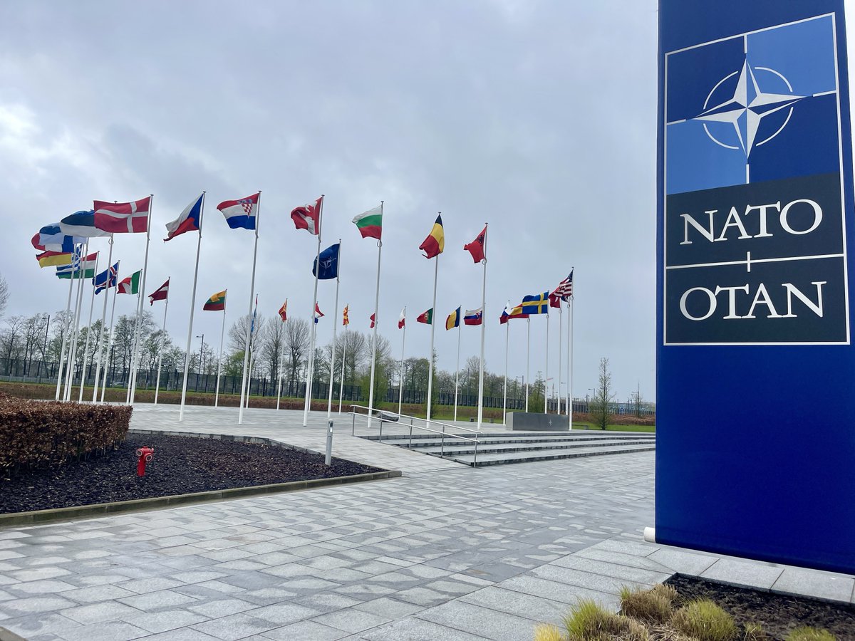 Happy anniversary @NATO! As founding members Norway and the UK have benefitted from the collective security of the Alliance for 75 years. NATO is bigger, stronger and more united than ever. NATO remains the cornerstone of our defence and security cooperation. #1NATO75years