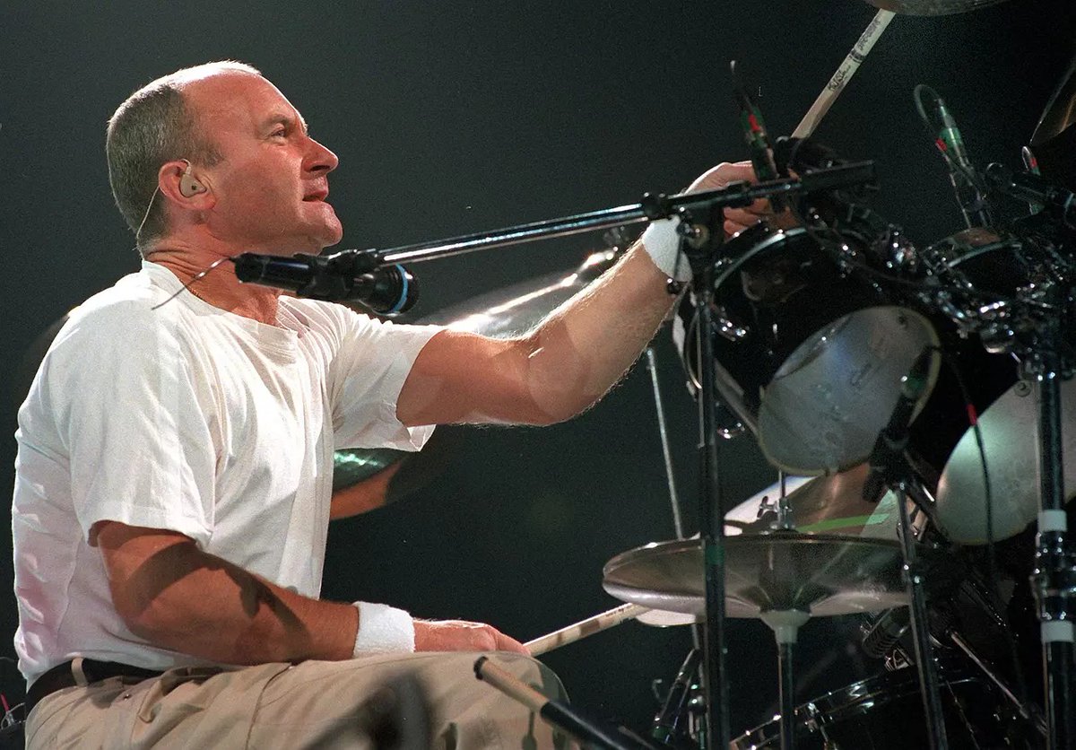 Happy #WorldDrummersDay! 🥁 Do you have a favourite drum performance by Phil Collins, apart from the iconic drum fill of “In The Air Tonight”? Photo by Bernd Settnik