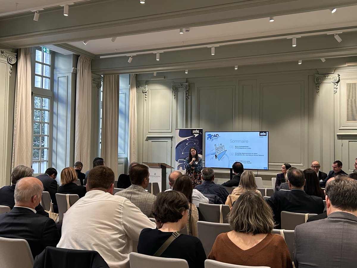 Une étape ⭐⭐⭐⭐⭐ pour notre #Roadshow à #Lyon ! 📸 Retour en images sur notre rencontre avec nos courtiers, entre formation DDA et échanges pour aider nos partenaires à performer 🚀 Prochaines dates 👉 docs.google.com/forms/d/1XJDNV… #courtage #courtier #assurance #business