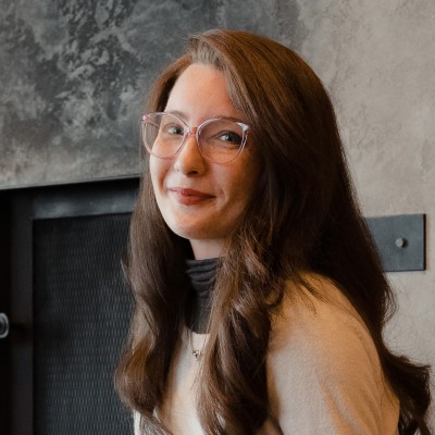 IntelligentEdit's tweet image. We&apos;re excited for @Lorraine_Delp&apos;s talk, How to Build an In-House Style Guide (From the Ground Up), at the @ACESEditors conference.

A great opportunity to learn from someone so experienced and knowledgeable today at 10AM in Coral 3.

#ACES2024 #amediting #styleguides