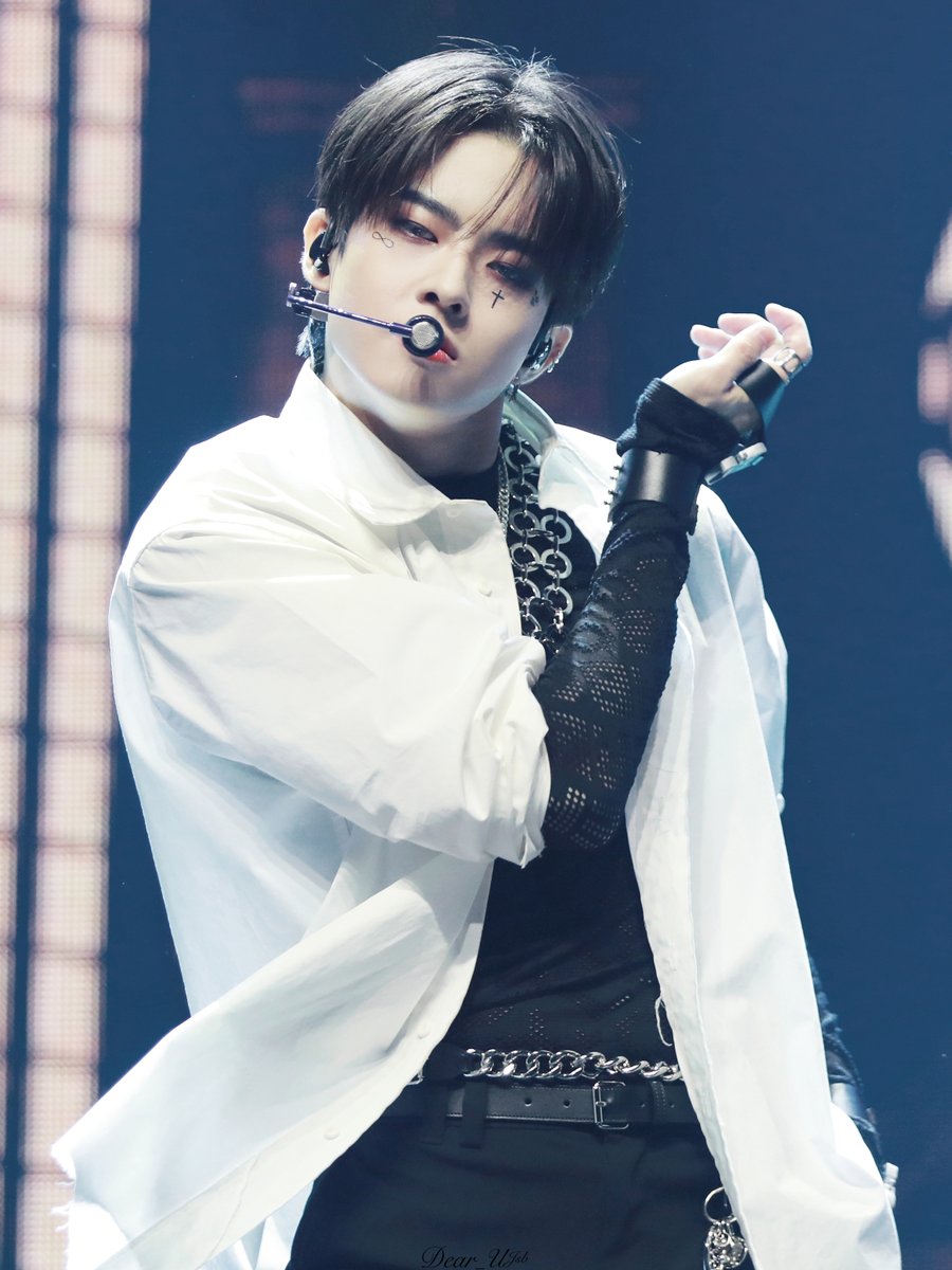 Dear_U405's tweet photo. 수빈이와 함께 한 모든 날 HQ

누구보다 멋있고 책임감 있는 우리 수빈이
너의 선택을 믿고 쭉 함께 하쟈🤙

#Happy_Birthday_to_Dear_Subin
#수빈아_어제보다더_내일보다_오래_사랑해
#정수빈 #JUNGSUBIN #Dear_U https://t.co/Y15J1V1WYT
