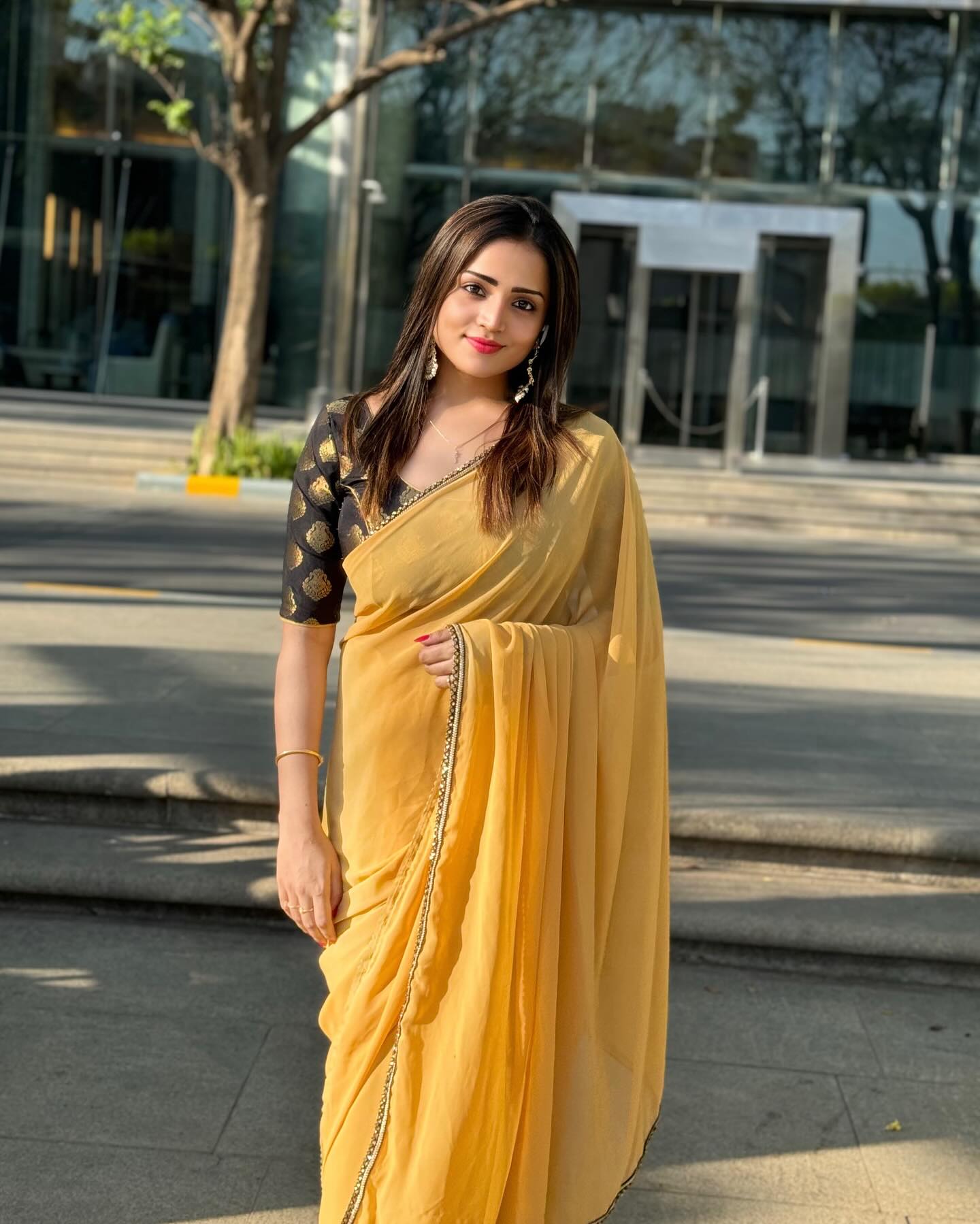 GKVG7HIaYAASnM5?format=jpg&name=large