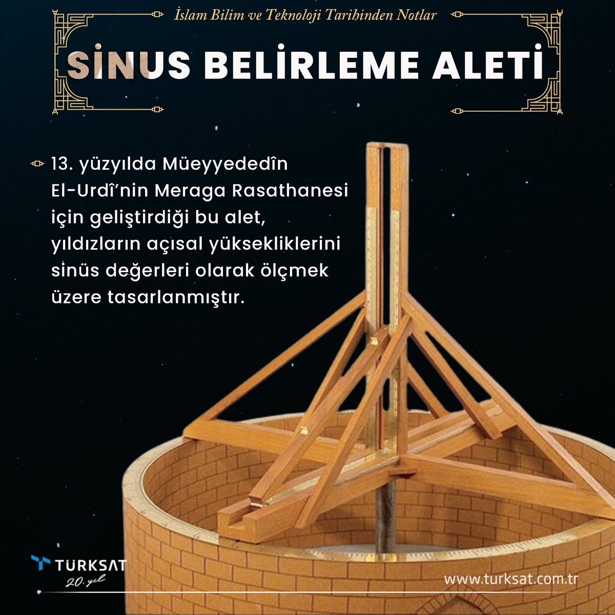 🛠️Müeyyededîn el-Urdî tarafından yıldızların açısal yüksekliklerini ve sinüs değerleri ölçmek üzere icat edilmiştir. 🔗 📐Gözlemcilerin sonuçları daha hızlı ve kolay bir şekilde elde etmelerini sağlayan bu alet, aynı zamanda azimut ölçümüne de imkan tanır. 🔗 Bu yenilikçi alet,…