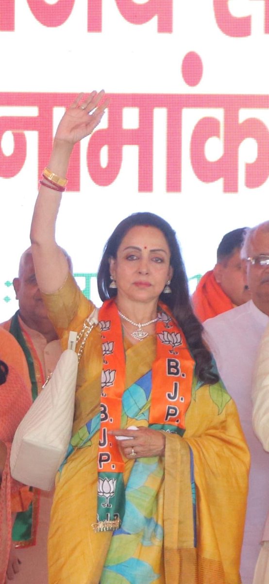 dreamgirlhema tweet picture