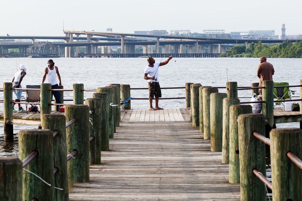 As fishing season gets underway, check out some of over 600 public access sites throughout the Chesapeake region!🎣 ➡️ow.ly/TCKA50R7ARX 📸Will Parson/Chesapeake Bay Program