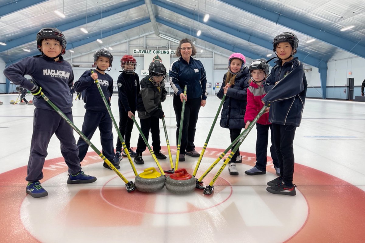 maclachlan_ca's tweet image. @🥌Another fun-filled day of learning in the books! Our Grade 4-6 students had a blast at the Oakville Curling Club, where they got firsthand experience in the art of curling.

#CurlingFun #LearningExperience #Teamwork #Oakville #OakvilleCurlingClub #MaclachlanCollege