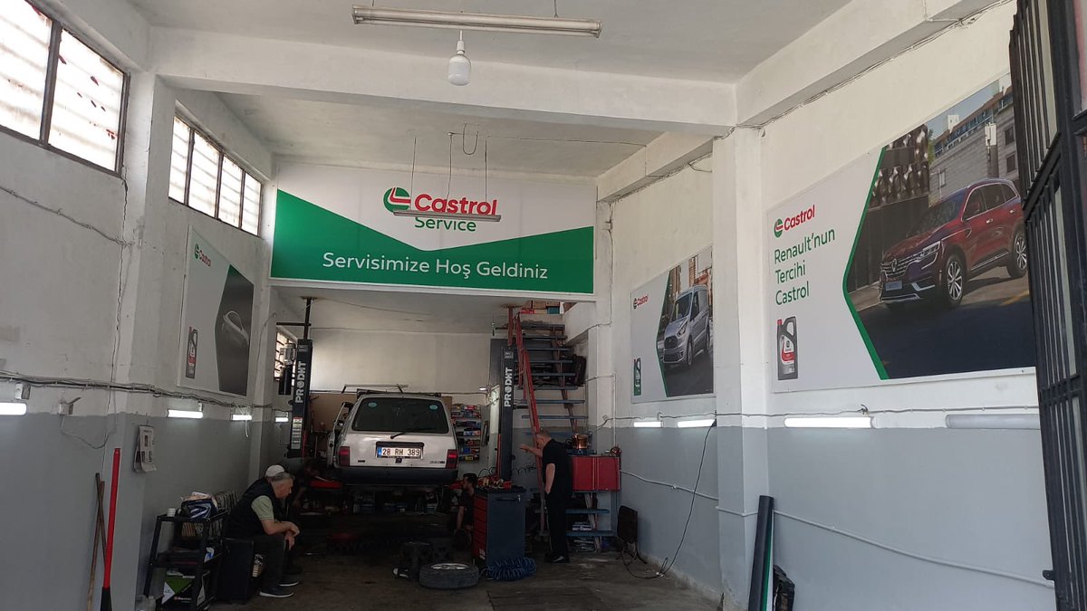 AdrenalinAjans's tweet photo. Castrol • Sefer
Karadeniz bölgesi açıkhava reklam çalışmaları. 
#castrol #trabzon #rize #artvin #giresun #sign https://t.co/jIJiRd6iSc