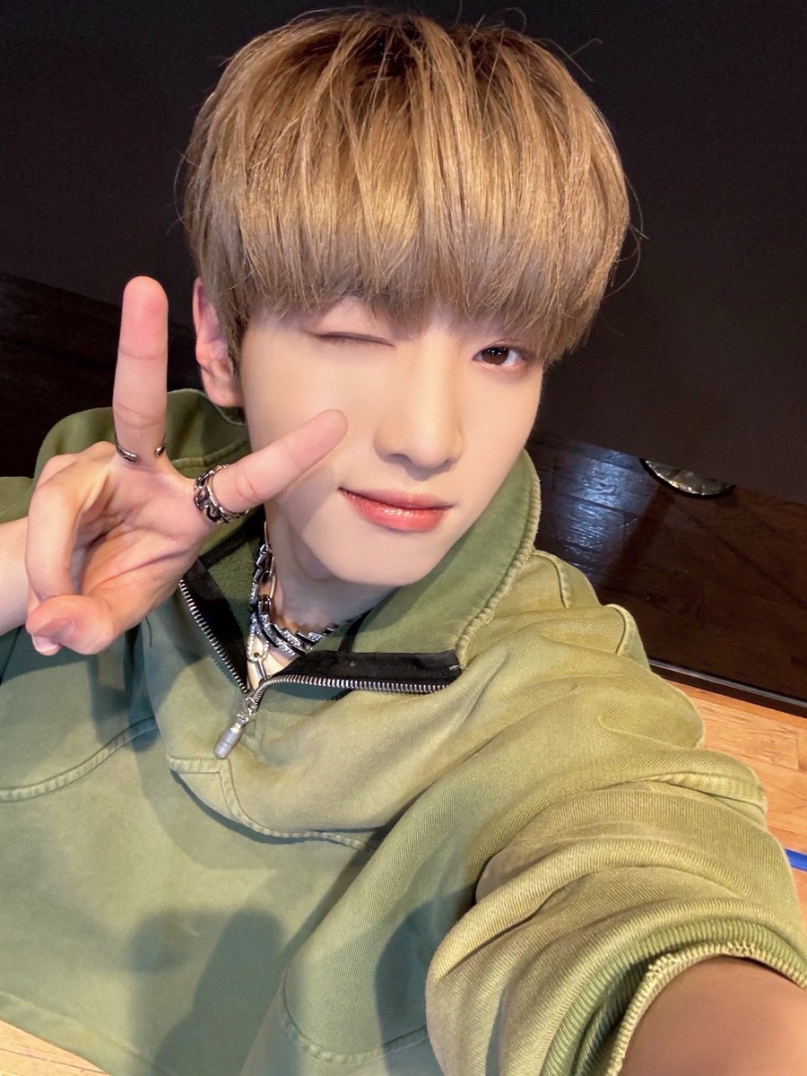 YujunBrasil's tweet photo. 📷 | Atualização do Yujun no Twitter/X

[#유준] 🎉Foto do Fim de Red Sun 🎉 

#YUJUN #유준 #XIKERS #road𝓨 #싸이커스 @xikers_official https://t.co/mHHMT5BPBh