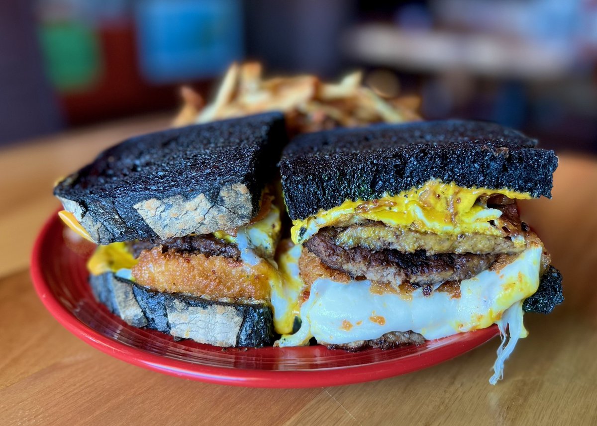 😎 🌚Celebrate the total eclipse with The Total Eclipse Sandwich (or wrap!). 

Sink your teeth into this fresh ground steak or beyond meat burger, farm fresh eggs, fried provolone round, and more, all on black bread. 

Here from April 5th-8th. bit.ly/3TfxKMa