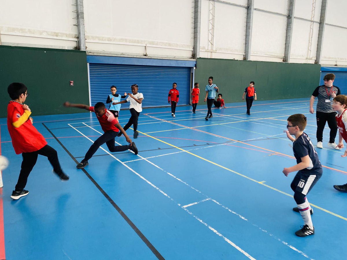 Day 3 of our @wfcouncil #HAF2024 Easter Holiday Multi-sports Programme at the Score Centre, Leyton. Squash, football, basketball & archery 🏹 delivered by our incredible coaches #lofc