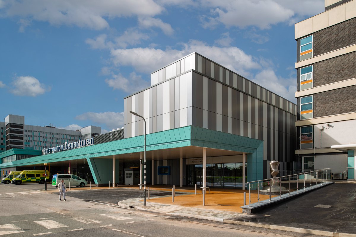 We made the Construction News Awards shortlist!

👷‍♀️Aintree Hospital
👷‍♂️Oldham Old Library

Congratulations to all the finalist, find the full shortlist @CNplus.  
#TilburyDouglas #Construction #Awards