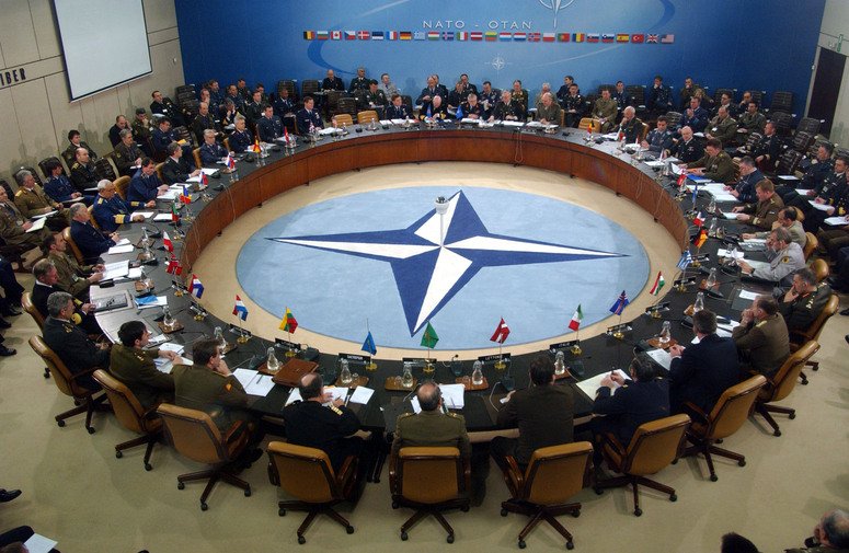 75 YEARS AGO, NATO WAS BORN

On April 4, 1949, 12 nations united to "ensure global peace."

Since then, NATO has grown from its original members into a global military alliance, spanning over 27 million square kilometers (about 10 million square miles) across 32 countries.