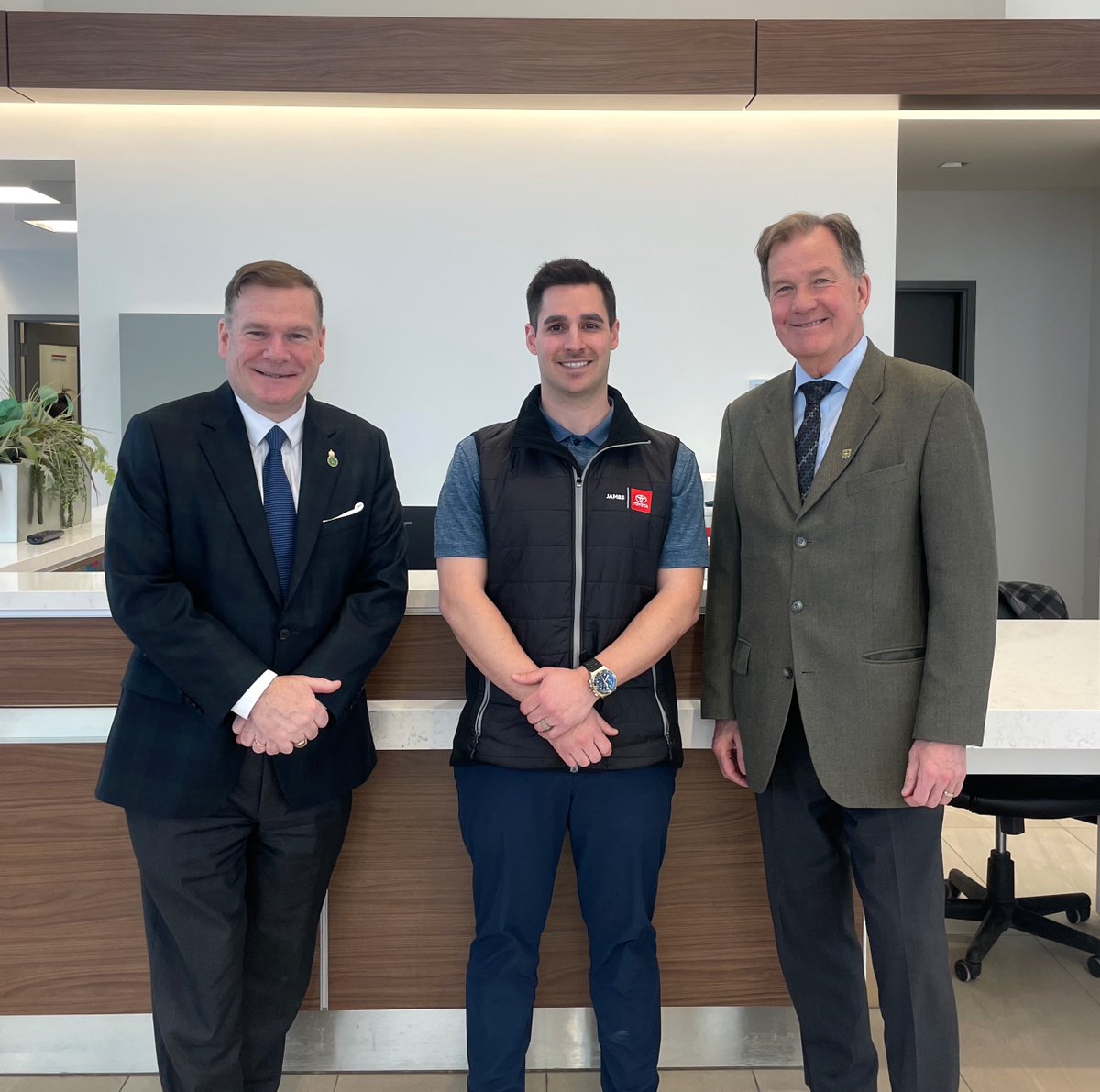 I had an amazing trip to Timmins this week. Thank you @GeorgePirieMPP for your hospitality & showing me around! It was a pleasure to meet with the teams at @TgiNewsCrew & James Toyota to discuss my ministry’s DDR program & thank you to the Timmins @ServiceOntario for the tour.