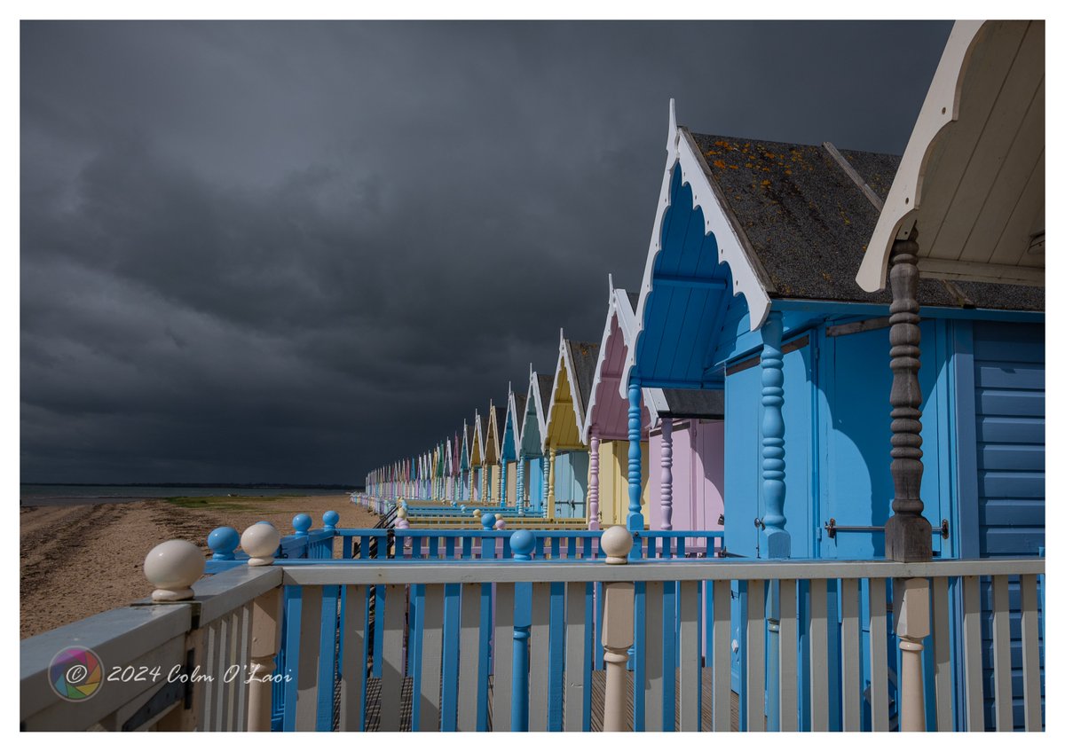 Waiting for the storm #Mersea #WestMersea #BeachHuts #Essex @stormhour