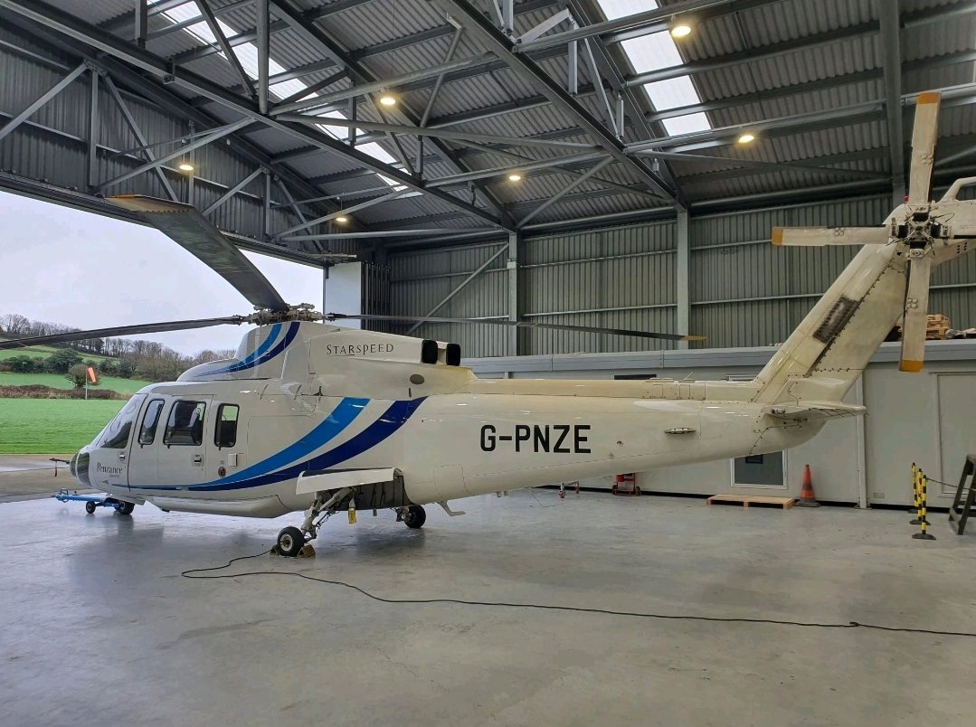 Neuron_World's tweet image. Last week some of our team went island hopping, using the scheduled helicopter service from Penzance Heliport. Met with St Mary's airport ATC to deliver them their sensor 😮