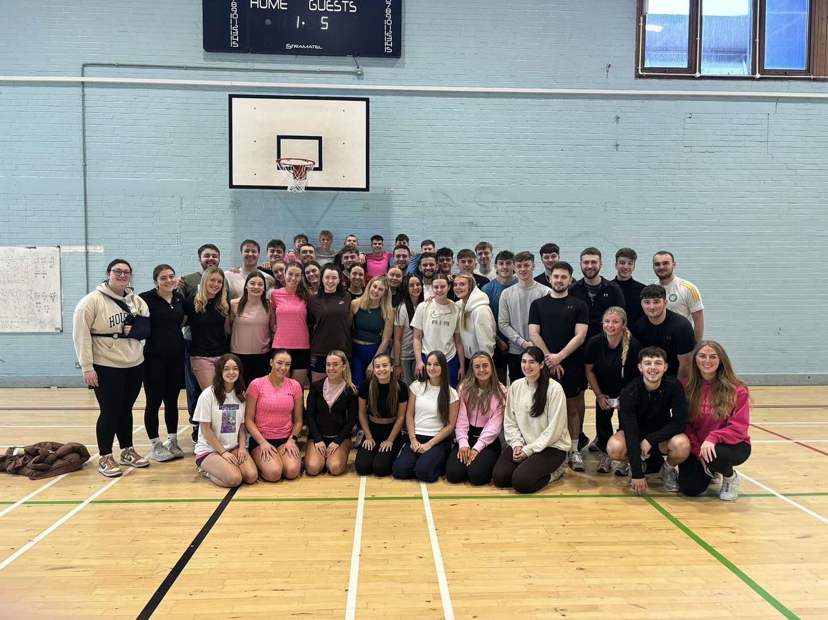 MissEmsliePE's tweet photo. A great volleyball tournament today to finish 3rd year off! 

Thank you @karenmunro28 and Brodie for organising it all :) ⭐️ https://t.co/wJEF3y9nb3