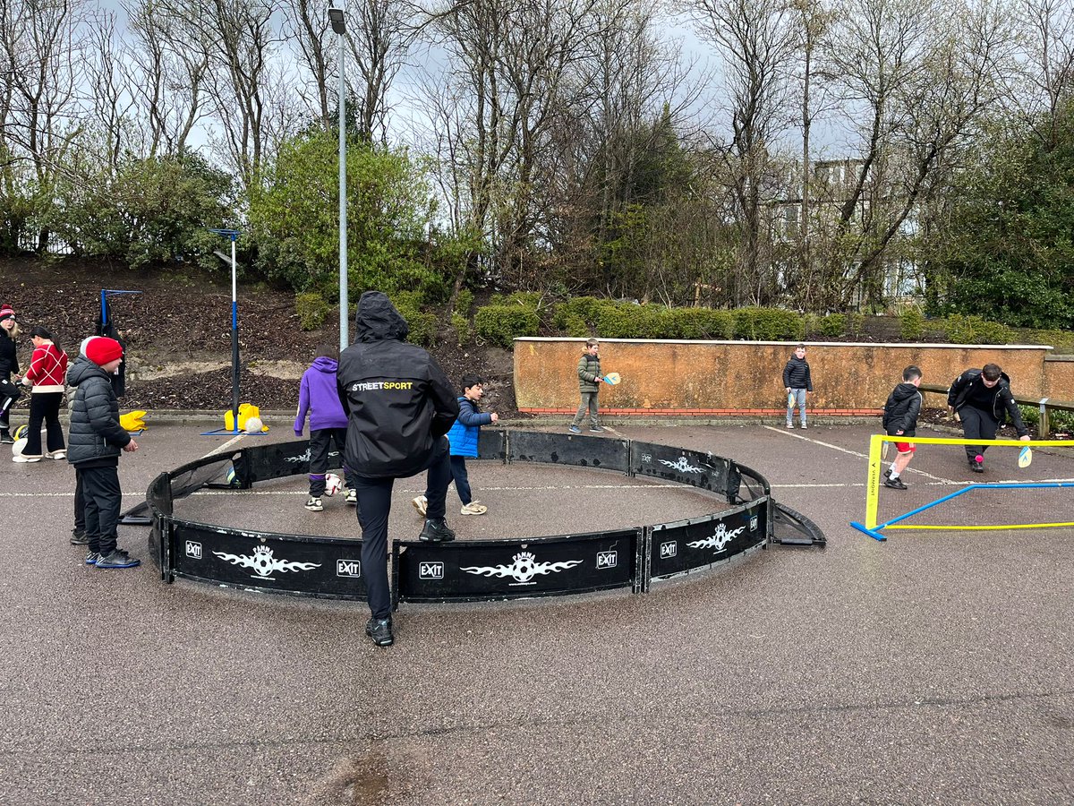 We were delighted to support @CairncryCC at their Easter event! ⚽🥳 It was a great turnout with plenty of activities on offer. Thanks to Cairncry Community Centre for having us and to our youth forum, Granite City Speaks for helping to organise and deliver our activities!👏👏