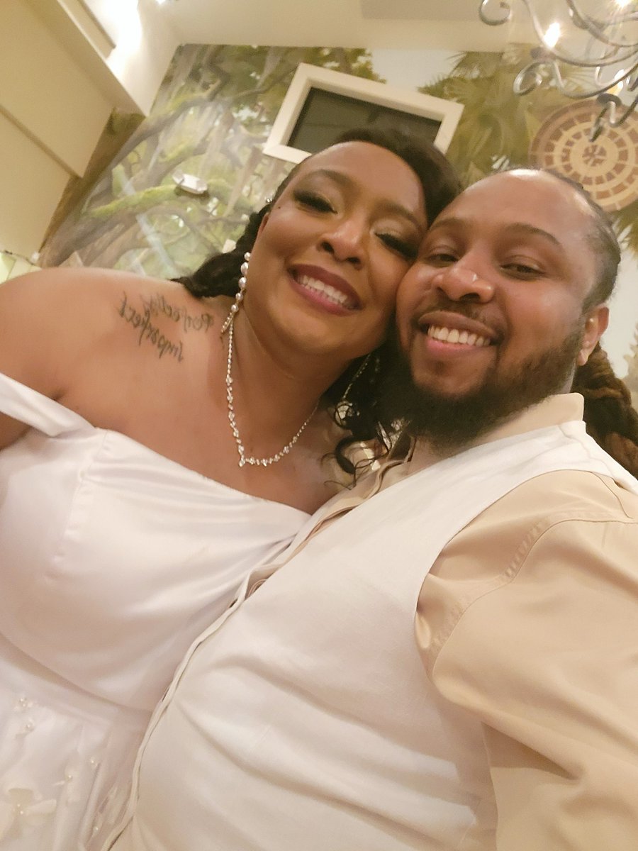 lil_fick's tweet photo. I'm married now!!!!!!
#newlyweds #TheFickens #March24th https://t.co/wWDHOaIBUy