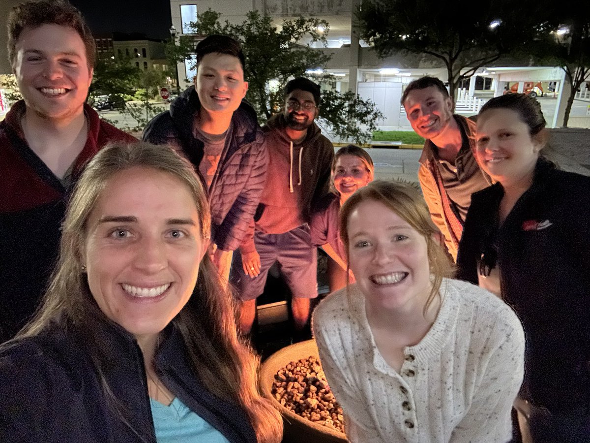 cocoannstewart's tweet photo. UTMB urology interested students had a fun little gathering! What a great crew. Likely our last gathering before the MS4s head out. 🙃 https://t.co/HyHbiw5zFr