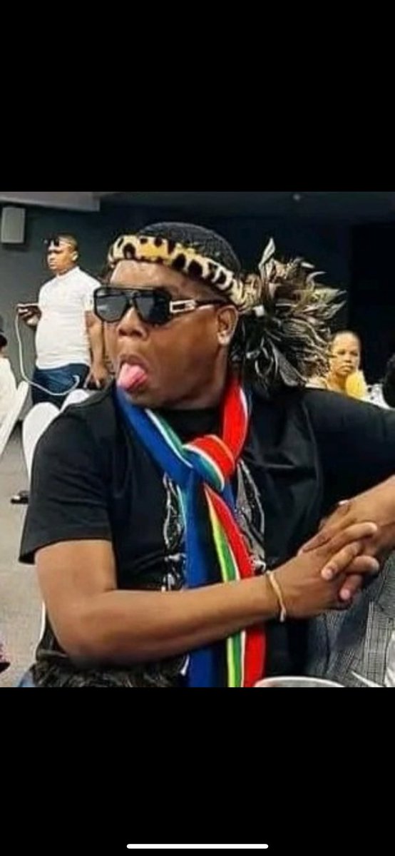 wendy_swazie's tweet image. They are busy consoling themselves that yolanda had pity votes🤣🤣🤣 yolanda was taking that money, you can go and jump into the pool if you have a problem
#YolandaMukondeleli #Yolanda #YolandaMonyai 

WORK WITH YOLANDA MONYAI
YOLANDA MONYAI THE MODEL
YOLIFIRES FOR YOLANDA
