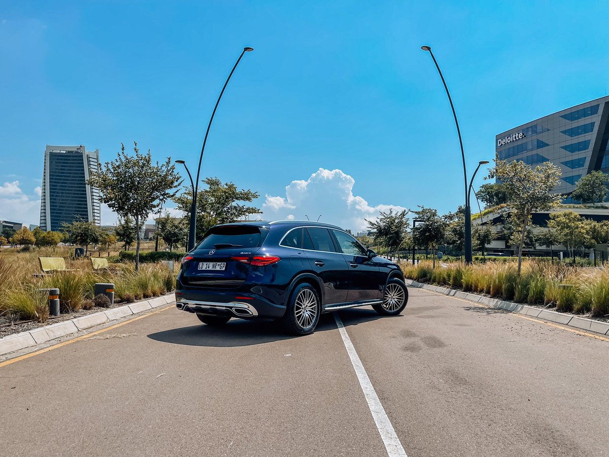Having spent a week behind the wheel of the new Mercedes-Benz GLC 220d 4Matic, there’s quite a lot to like but is it worth its hefty price tag?

The 220d powerplants from Mercedes-Benz are one of the most frugal diesel engines out there. Throughout my test period I manged to…