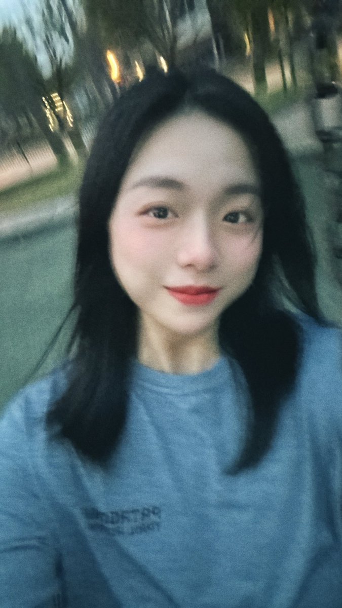 Rong0306's tweet photo. 再次踏上Twitter的时候它叫Ｘ。 https://t.co/g3CvqQBkjh