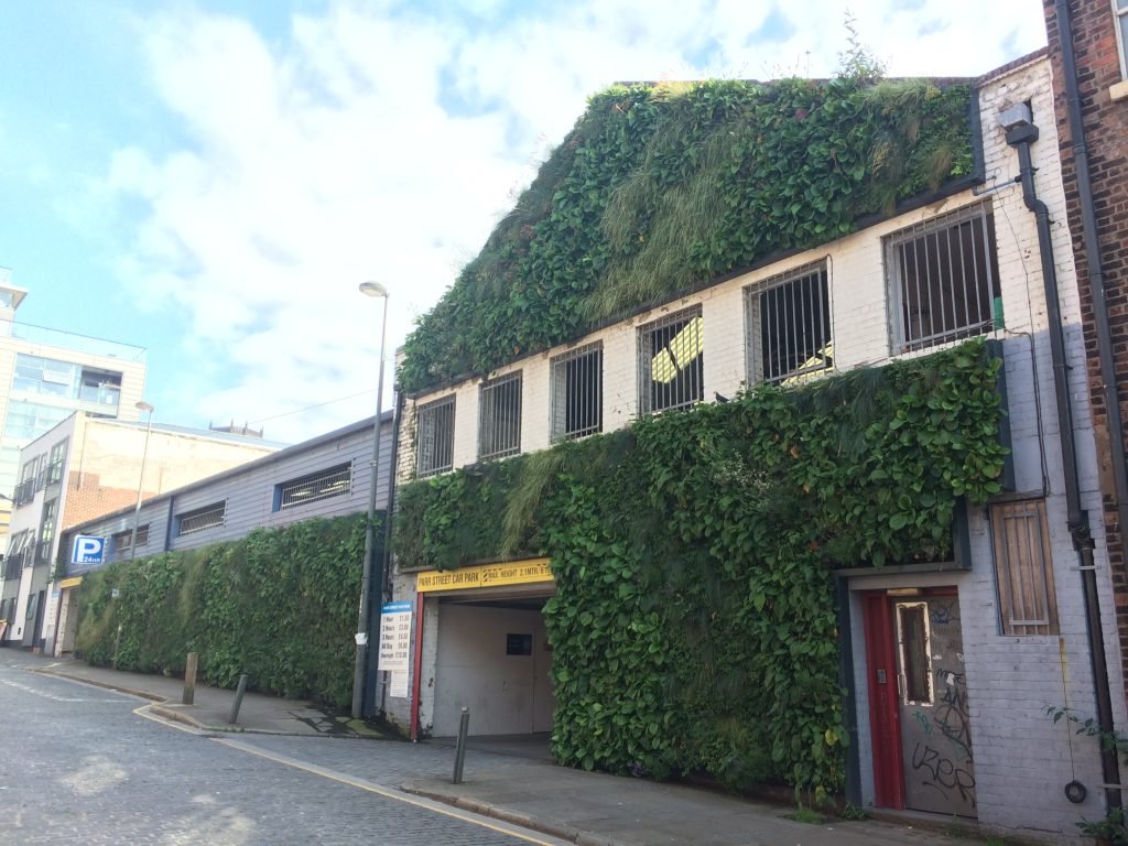 #News: Four greening projects designed to boost new #activetravel routes in #Liverpool have received a European-wide climate challenge award. The schemes, which include a new green wall on Grafton St, will be created this summer. ➡️ liverpoolexpress.co.uk/green-liverpoo… #ImprovingLiverpool