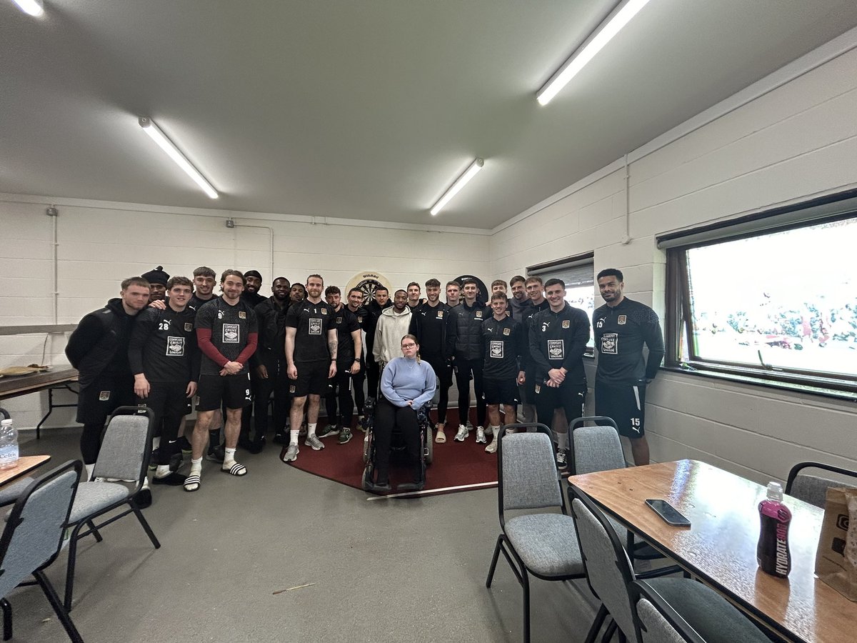 🤩 Cobblers fan Abbie Davies delivered a Deaf Awareness session today! Abbie taught some basic facts around deafness, facts around communicating with a deaf person and also delivered a lip reading activity! 🙌 For more info, contact daviesabbie20@gmail.com 📧 #ShoeArmy 👞