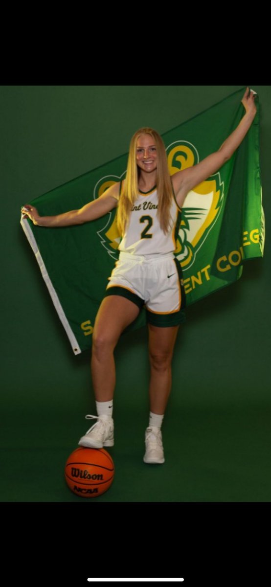 SVC_WomensBball's tweet photo. Also, Happy Birthday shout out to our junior captain @emthompson2020 Have a great day! https://t.co/Ot3D6uUBJJ