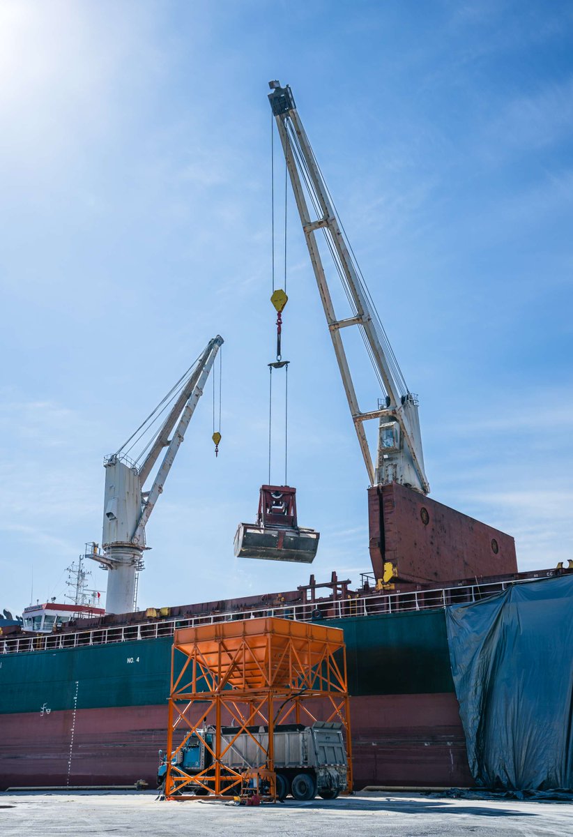 We were thrilled to capture the first of many vessels to arrive at Logistec's Hamilton terminal this season. The MV Whistler brought raw sugar for SucroCan, part of an agri-food sector which is connected to 9,500 jobs in Hamilton and 105,000 jobs across Ontario.