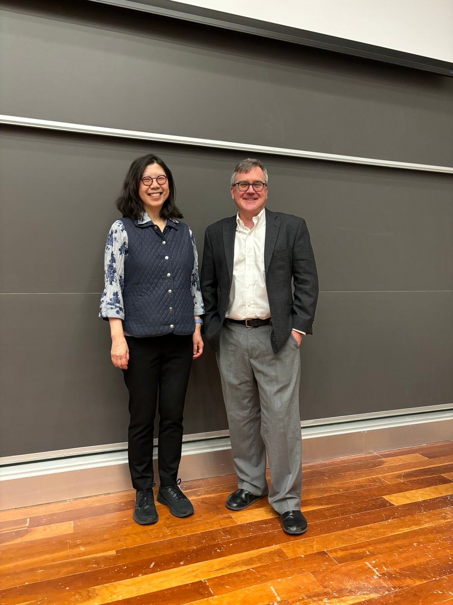 @MSEatPenn would like to thank Judith Yang from @BrookhavenLab for spending a day with us and providing a dynamic presentation, ''The Surface Dynamics of the Initial Stages of CU Oxidation.' 
We'd also like to thank @stach_eric for hosting the guest.