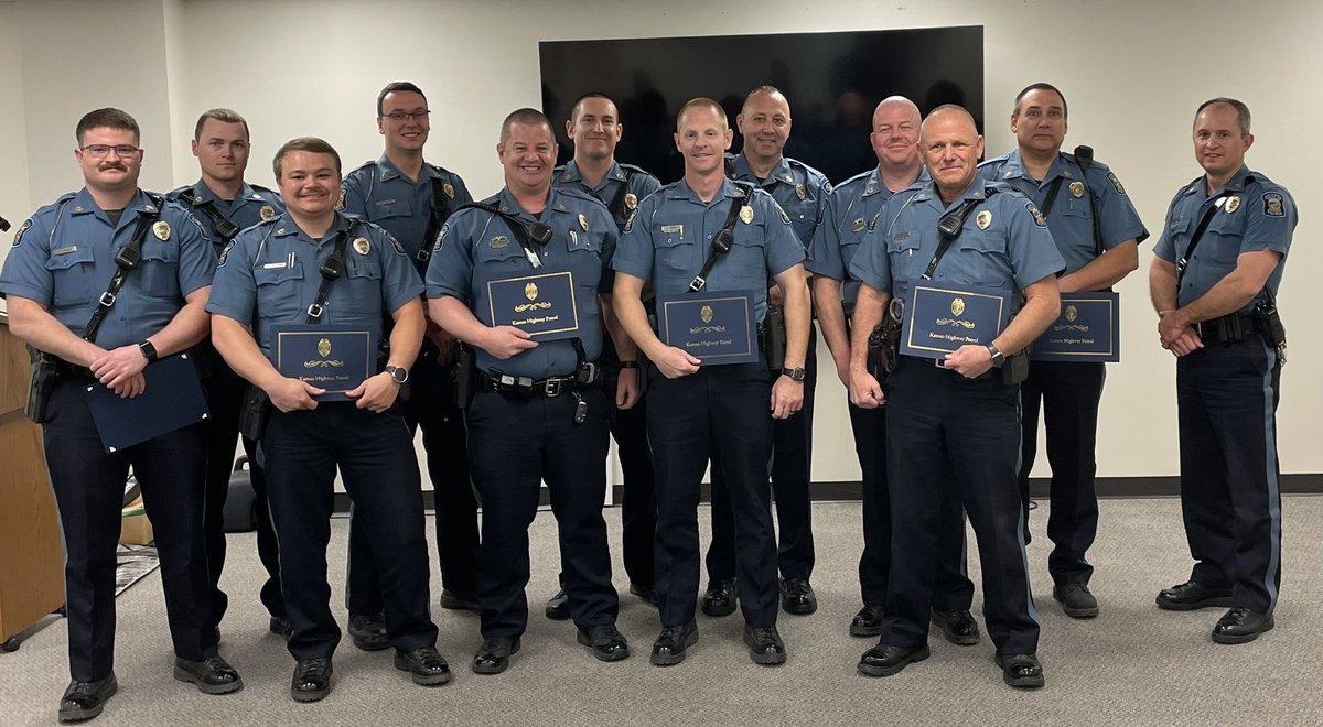 Several troopers in Troop D were awarded Commanders Commendations for their hard work and dedication during the blizzard on January 8th. They worked very long hours in extremely dangerous conditions to rescue over 70 stranded motorists. Great job all. #ServiceCourtesyProtection