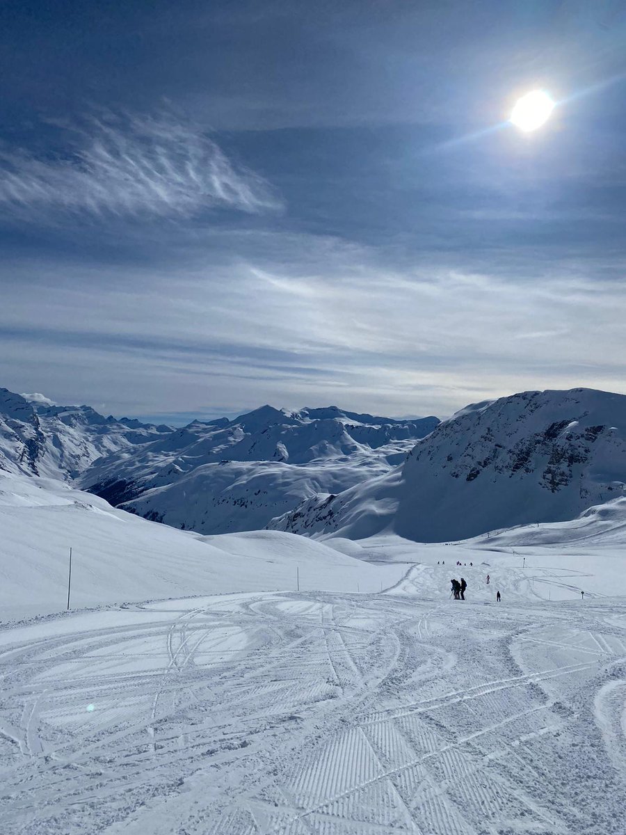 What a day in Val d'Isère @simplyvaldisere
#valdlsere #snowday