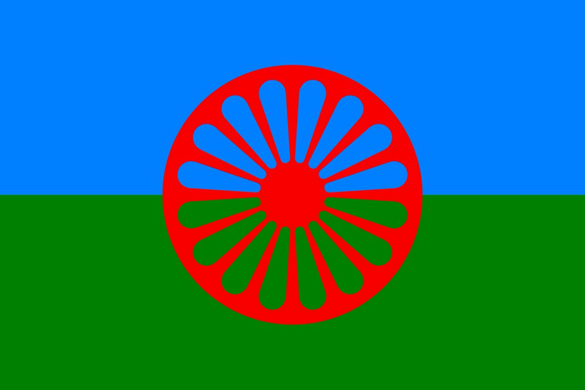 Today we celebrate #InternationalRomaniDay raising awareness of the issues facing Romani people. For more information visit romaniarts.co.uk/international-…