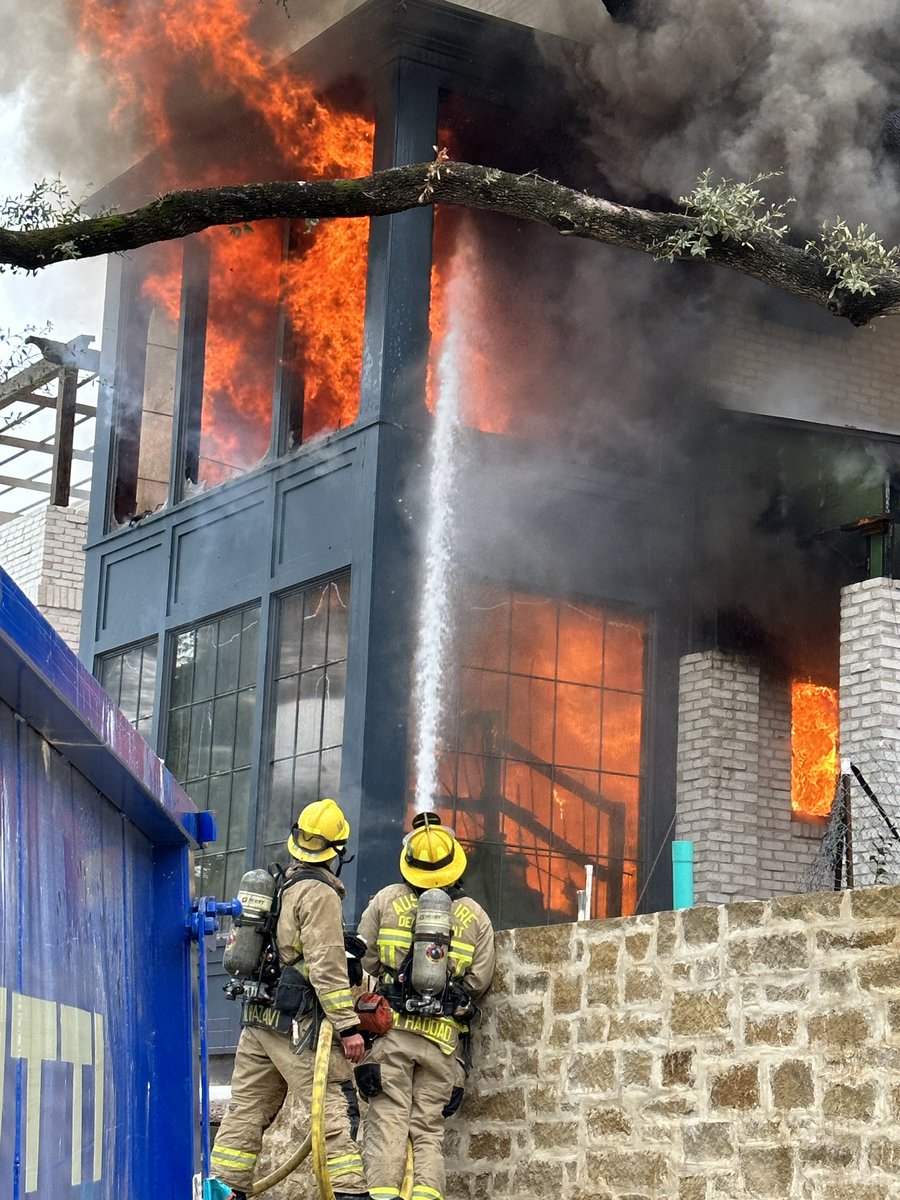 austinfiredept's tweet photo. Think you might make a great Austin firefighter? Consider joining a team of world-class emergency responders, dedicated to serving and protecting! Go to https://t.co/W5KcYwOaOc to apply! #MakeARealDifference #LocalLeaders #AustinJobs #WorkWithPurpose
https://t.co/CEUAOTyNdg https://t.co/uOCmSXYoVs