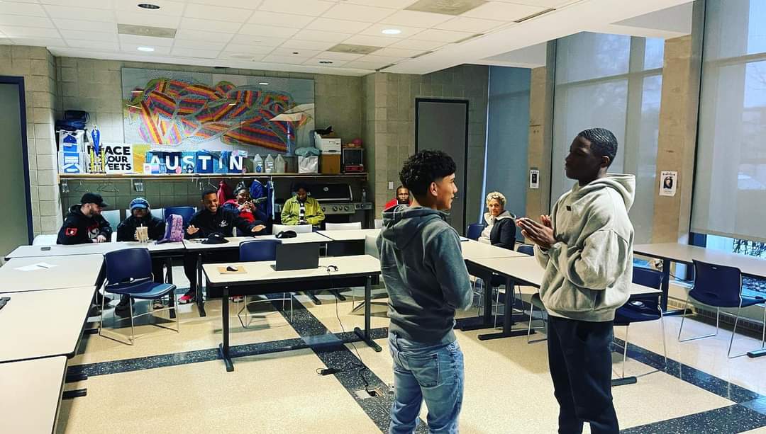 ChicagoCAPS15's tweet photo. Thank you, to Ms. Sonia and Ms. Cheri for presenting their Understanding
Self-Awareness
Building Self-Esteem and
Etiquette
Workshop for
Teenagers to @cpd15district #YDAC last night. The teens and young adults truly enjoyed the class and had a good and fun time. #cpd15district https://t.co/t4yDg9lHWH