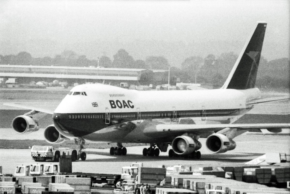 Alternative Carriage ... Steward Davis Jet Packet (1970) and fifth-engine 747