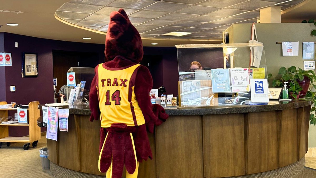 NMRXExpress's tweet photo. Trax got his first library card last month at the Belen Public Library! We love supporting our local libraries and literacy with appearances at library events and our Reading on the Rails program. #NationalLibraryWeek #NMRailRunner #RideRioMetro #GoTraxGo https://t.co/baUsG2BtqW