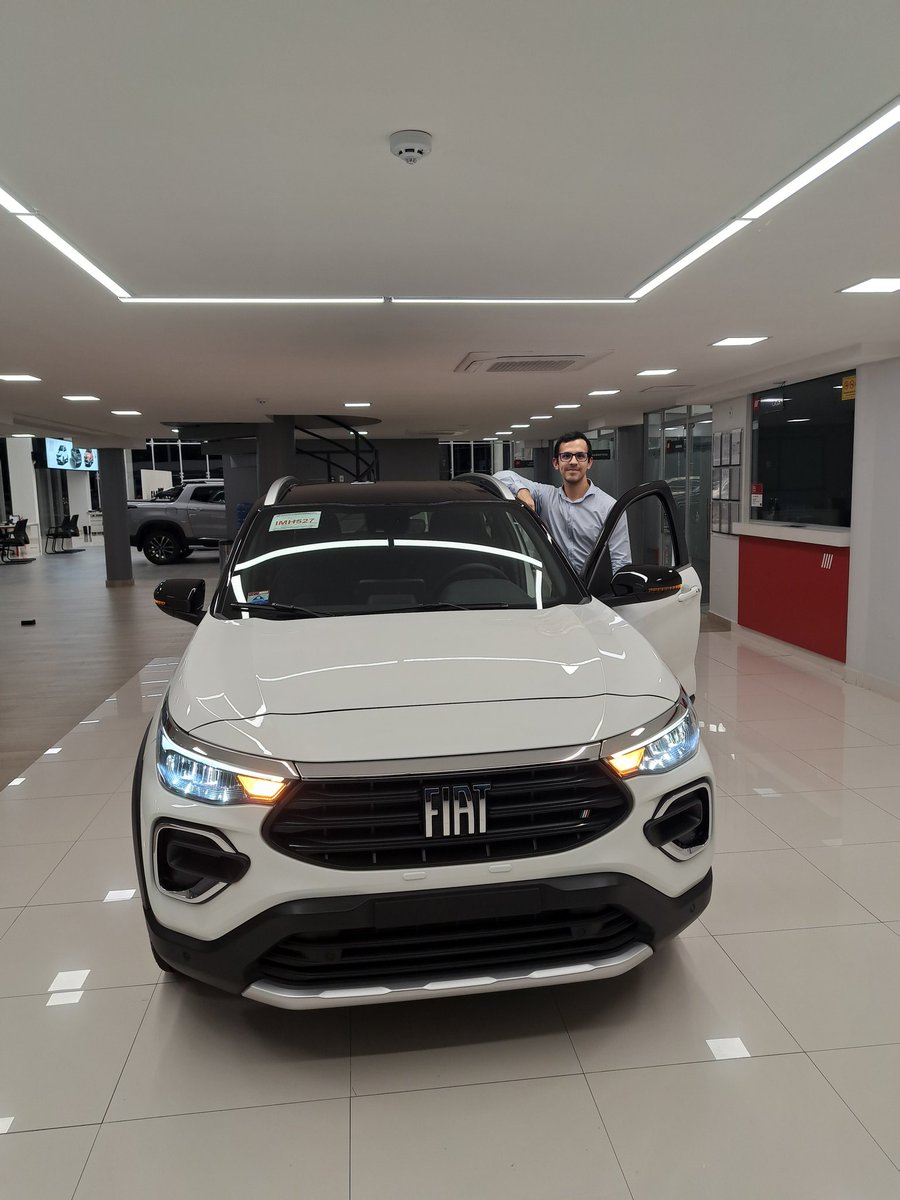 Que disfrutes de tu nuevo #fiat Pulse Drive mi amigo 🥳🎉

Muchas gracias por la preferencia, confianza en mi trabajo y por elegir la mejor #suv en su segmento. 🤝🫡

¡Bienvenido a la familia <a href="/FIATpy/">Fiat Paraguay</a> ! 🇮🇹🔝

Contacta al 0972-790722 y agendamos tu test drive. 😎

#fiat #pulse #suv
